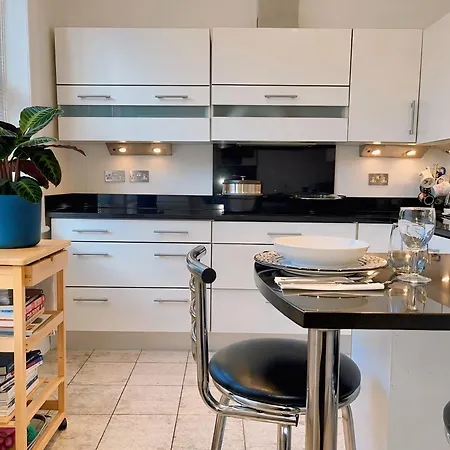 Spacious Belsize Park Apartment Close To Station Londra Esterno foto