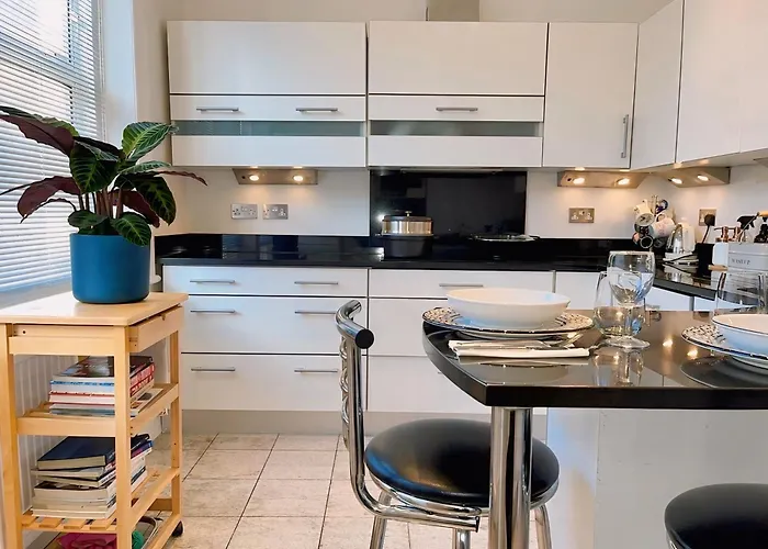 Spacious Belsize Park Apartment Close To Station